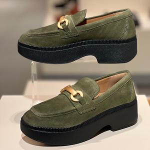 핏플랍24FW F-루마 스웨이드 여성 로퍼 FFSO4F075E3 진카키