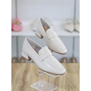 바이로쏘 세이브존06 슬림 토 베이직 로우 청키힐 3cm 로퍼 (BY)23S10892AG3