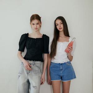[에고이스트] ER2OBL03 [BLUE LABEL] 스퀘어넥 러플 볼륨 블라우스