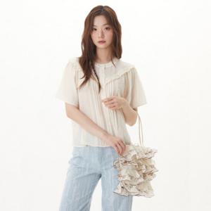 플라스틱아일랜드  (PR2WB507) 프릴 핀턱 블라우스