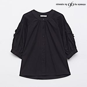 [나인식스뉴욕]플라워 입체 자수 펀칭 루즈핏 셔츠 (NO1BA036L0