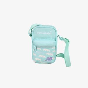 뉴발란스크로스백 PQC NK8AES315U-84 패턴 크로스백