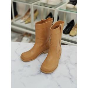 한슈 세이브존07 스티치 미들부츠 4cm HS162245ra