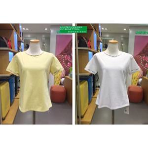 베네통 (BATS95531) 플라워 슬림 반팔 티셔츠