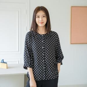 엄마옷 마담4060 버트카라프릴블라우스 여름블라우스 -ZBL2505005-