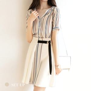 KARRA 썸머스트라이프블라우스+스커트SET_A5M0392