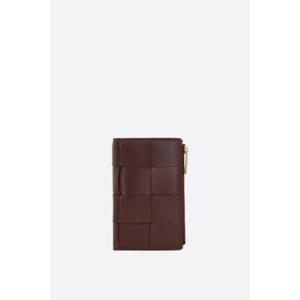 BOTTEGA VENETA 맥시 인트레치아토 나파 소재의 카세트 미디엄 폴더형 지퍼 지갑 750262VCQC82144