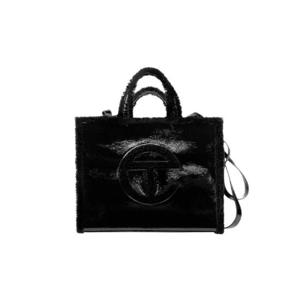 텔파 x 어그 미디움 쇼핑백 크링클 블랙 1155851-BLK