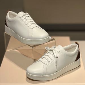 핏플랍 25S/S 크리스탈-백 탭 여성 스니커즈 FFSO5E504BZ 브론즈