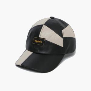디아도라모자 KQJ D3443LCP09BLK 레더라이크 컬러블럭 볼캡 BLACK