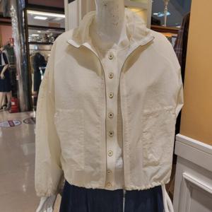 [BCBG] 비씨비지 여름24 톰슨 점퍼 B4B5R148