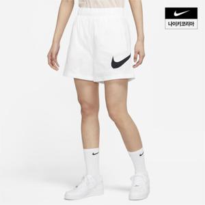 [나이키] 스포츠웨어 에센셜 HBR 쇼츠 여성 하이라이즈 우븐 쇼츠 AS DM6740-100