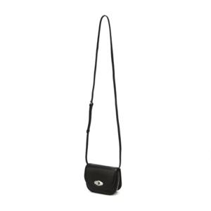 [질스튜어트] 블랙 락장식 소가죽 미니크로스백 JAWA5F503BK