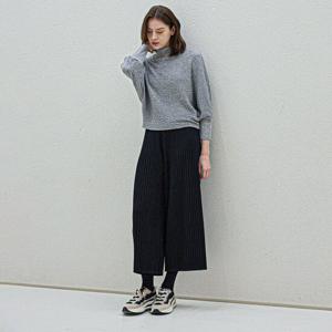 [요이츠]두주름 스트레이트 플리츠 팬츠 _YI10WQPSL82