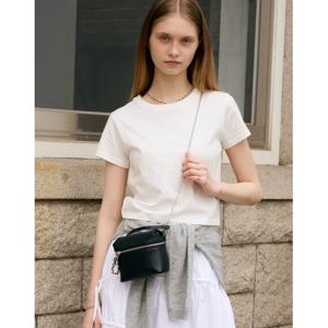 질 바이 질스튜어트 24FW 신상BEST에스텔라 미니 블랙 크로스백 JLBA4F160BK