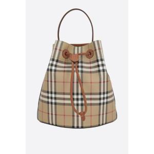 BURBERRY 코팅 캔버스 소재의 TB 스몰 버킷백 8100490A9534