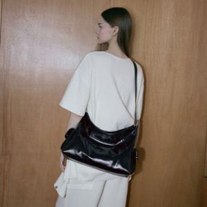[LAP] 랩 SOFT SQUARE SHOULDER BAG 소프트 스퀘어 숄더백 (AR7AB224)