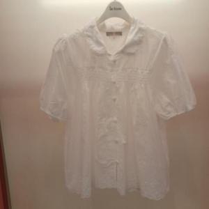 Latium HC06 스모크 펀칭 반팔 카라레이스 얇은 아사면 셔링셔츠블라우스 T2523bl04I