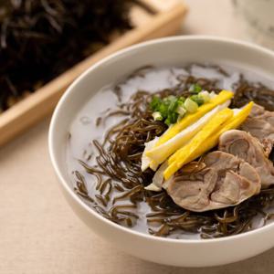 삶지 않고 바로 먹는 간편한 웰빙 해조미톳국수180gx15팩
