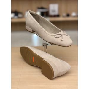 R 락포트 RW0129 세디 발렛 여성 스퀘어 토 구두(2CM)