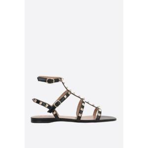VALENTINO GARAVANI Rockstud 스무스 레더 플랫 샌들 6W2S0A05VOD0NO