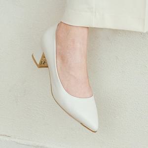 [엘칸토] 정상가169,000원 여성 소가죽 스틸레토 펌프스 5cm LCWD00I413
