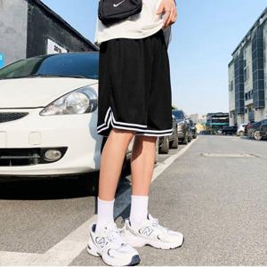 남자데일리룩 여름 시원하고 편한 남성 농구 트레이닝 팬츠 반바지