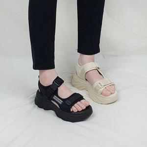 [디아슈즈] 로저 스포티 메쉬 버클 벨크로 통굽 키높이 샌들 6cm