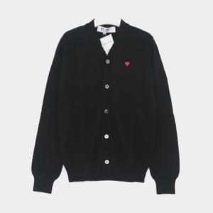 꼼데가르송 플레이 미니 하트패치로고 울 V넥 공용 가디건 AX N080 051 1