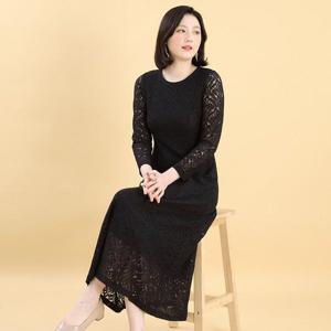 [애비뉴투지]엄마옷 카멜리 레이스 소매 시스루 여성 봄 가을 발목 기장 롱 원피스 O04231 50대 60대