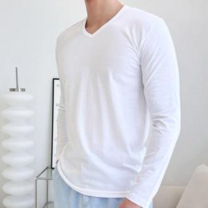 가을코디 남자 브이넥 얇은 긴팔티 정장 셔츠 이너 운동