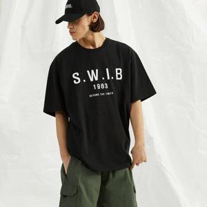 [스위브]유니)THIN FONT LOGO T-SHIRTS (BLACK ) LSQMCTA411M