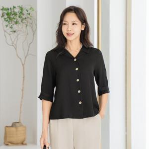 엄마옷 마담4060 단추핀턱블라우스-QBL2505009-