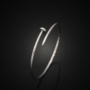 (중고명품팔찌)까르띠에 B6083919 저스트앵끌루 18K 화이트골드 브레이슬릿 스몰