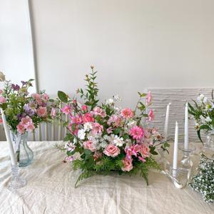 뷰티핑크 로즈 거베라 조화 플리워 센터피스 완제품 (가로 40cm) 웨딩 스튜디오 촬영