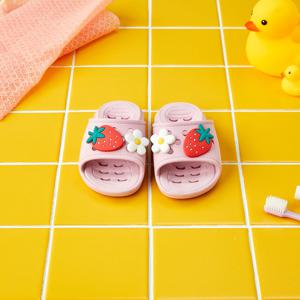 스트로베리 PVC 물빠짐 아동욕실화 150mm PINK