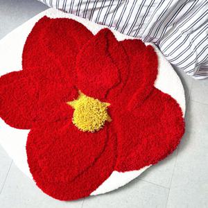 레드 카멜리아 터프티드 원형 러그_매그놀리아 컬렉션