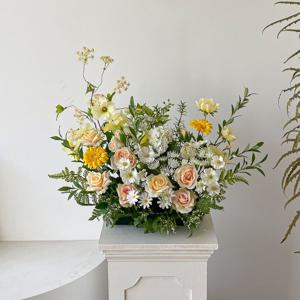 버터옐로우 거베라 로즈 조화 플라워 센터피스 (가로 40cm) 웨딩 스튜디오 촬영