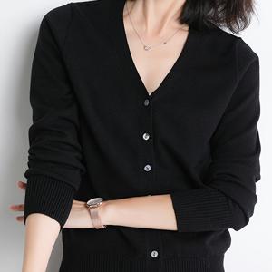 TEMU 여성용 고탄력 V넥 버튼 카디건 - 가벼운 슬림핏 긴팔 스웨터, 중동 스타일 엘레강스 컬렉션, 솔리드 컬러 레이어링 아이템, 봄/여름 착용, V넥 디자인, 고탄력 소재, 품질 니트웨어