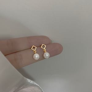 TEMU 이미테이션 진주, 구리 포스트, 다용도로 사용할 수 있는 우아한 기하학적 사각형 스타듀드 귀걸이, 일상 및 파티 행사에 적합, 데이 선물로 완벽, 모든 계절에 착용할 수 있는 귀여운 귀걸이