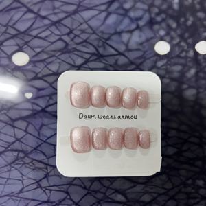 TEMU 릴리 아트 스튜디오 10pcs 짧은 오발 프레스 온 네일 세트, 누드 핑크 스테로브 핏, 3가지 색상 옵션의 제거 가능한 네일 아트, 접착 탭 및 네일 파일 포함, 학생 및 근로자에게 완벽한 선물, 이상적인 크리스마스 및 새해 선물|네일|네일아트