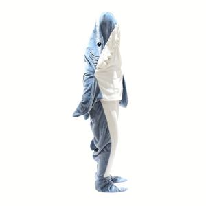 TEMU 성인용 SOWOIOM 웨어러블 상어 담요 후드티 - 흰 배가 있는 부드러운 플란넬 블루 상어 의상, 침대나 소파용 세탁 가능한 편안한 원피스 담요, 재미있는 선물, 현대적 스타일의 상어 후디, 장식 디테일