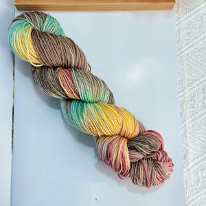 TEMU 100g 수제 염색 실, 울 블렌드 (울 30%, 폴리에스터 70%), 얼룩덜룩 & 옴브레 실 뭉치, 다색 셀프 스트라이핑 실 DIY 뜨개질, 크로셰, 스웨터, 스카프, 숄