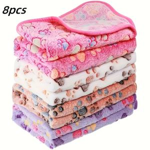 TEMU 8pcs 부드러운 코랄 플리스 개 담요, 발 인쇄 - 작은 개 및 고양이용 따뜻한, 부드러운 애완 동물 수면 매트, 기계 세척 가능, 초소형 품종에 적합, 아늑한 침구|즐거운 디자인|기계 세척 가능한 원단, 개 침구 액세서리