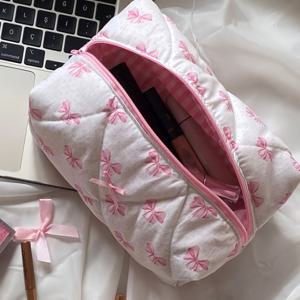 TEMU 시크한 핑크 리본 & 꽃무늬 퀼트 화장품 가방 여성용 - 지퍼가 달린 휴대용 폴리에스테르 메이크업 정리함, 무취, 립스틱 및 여행 필수품에 적합|립스틱