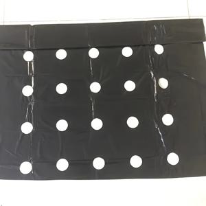 TEMU 95cm X 10m (3.11ft X 32.8ft) 농업 잡초 제어 플라스틱 필름, 검은색, 미리 구멍이 뚫어져 있으며, 정원, 온도 조절 및 잡초 방지에 적합합니다.