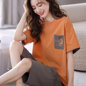 TEMU 여성용 파자마 여름 반팔 세븐쿼터 팬츠 얇은 스타일 여성 캐주얼 여름 아웃웨어 홈 슈트 중년 및 노인용 따뜻한 레저 시간을 위한 새로운 세트 집이나 밖에서 패셔너블하고 타이트하지 않거나 제약이 없는 인기 있는 연한 베이지 친화적 원단|잠옷|파자마|여름잠옷