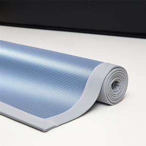 TEMU 2/3pcs 세트의 럭셔리 탄소 라이트 쿨 매트 냉각 패드, 부드럽고 휴대가 편리한 여름 피부 친화적인 통기성 쿨 매트 장기 냉각, 1 매트 + 1/2 베개 커버 세련된 디자인, 접이식, 침실, 기숙사, 거실 및 야외, 캠핑 습기 흡수 패션 포터블 기계 세탁 가능 네 개의 코너 스트랩이 있습니다.|캠핑매트|패드