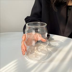 TEMU 1개 스타일리시 웨이브 유리 커피컵 - 내열성, 아이스커피, 우유, 주스 등에 적합한 투명 음료 텀블러 - 독특한 불규칙 모양 디자인 - 홈 키친용 완벽, 생일이나 크리스마스 선물, 현대적인 음료 텀블러 | 투명 유리 컵, 커피 바 액세서리, 크리스마스에 가장 좋음|텀블러
