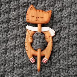 TEMU 1pc 나무 고양이 브로치 핀, 겨울 스웨터 스카프 디자인, 옷 액세서리용 노란색 장식 고정 버클